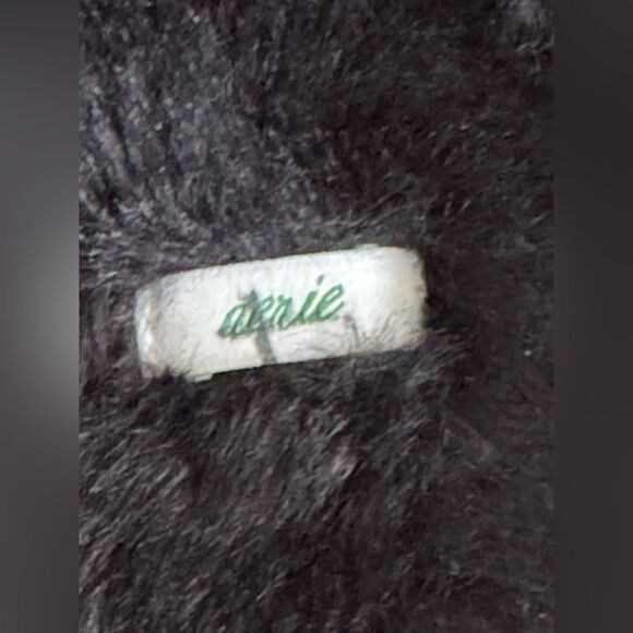 NWOT Aerie Furry slides Size 7 all season fun slippers - Picture 3 of 3